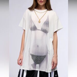 NDA EMBELLISHED BIKINI GRAPHIC T SHIRT DRESS - L